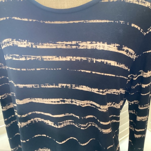 VINCE SHADOW STRIPE PRINT BLACK SIZE LARGE 1017 - Picture 3 of 6